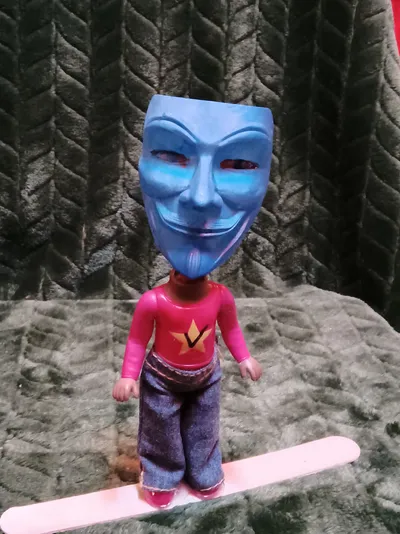 V for Professional Victim 10$ 6"H