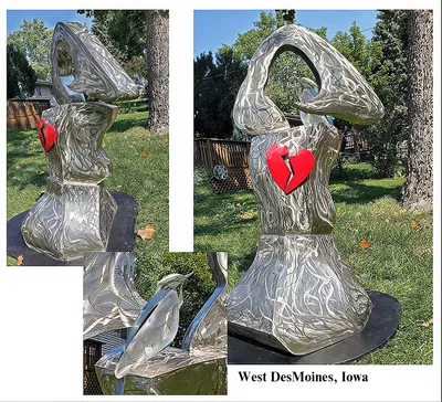 Kneeling Female Figure With Messanger